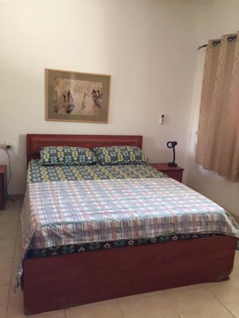 הבית של דרורי Neve Zohar Exterior foto